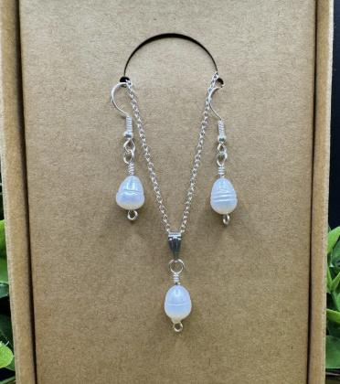 Freshwater Pearl Earring & Necklace Set